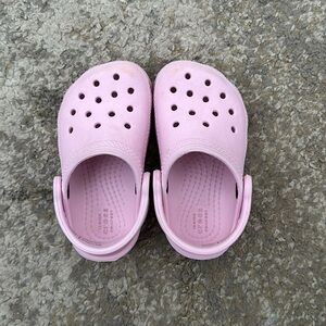 6C Crocs